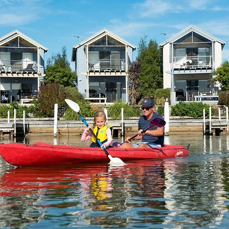 Captains Cove Resort - Waterfront Apartments Paynesville Extérieur photo