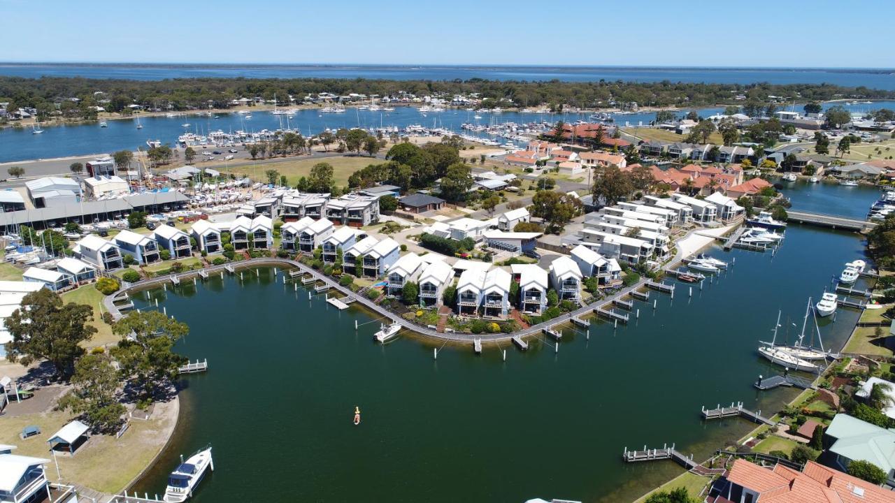 Captains Cove Resort - Waterfront Apartments Paynesville Extérieur photo
