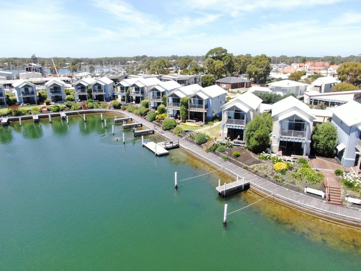 Captains Cove Resort - Waterfront Apartments Paynesville Extérieur photo