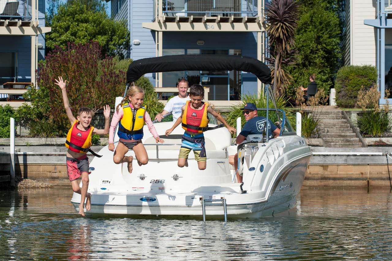 Captains Cove Resort - Waterfront Apartments Paynesville Extérieur photo
