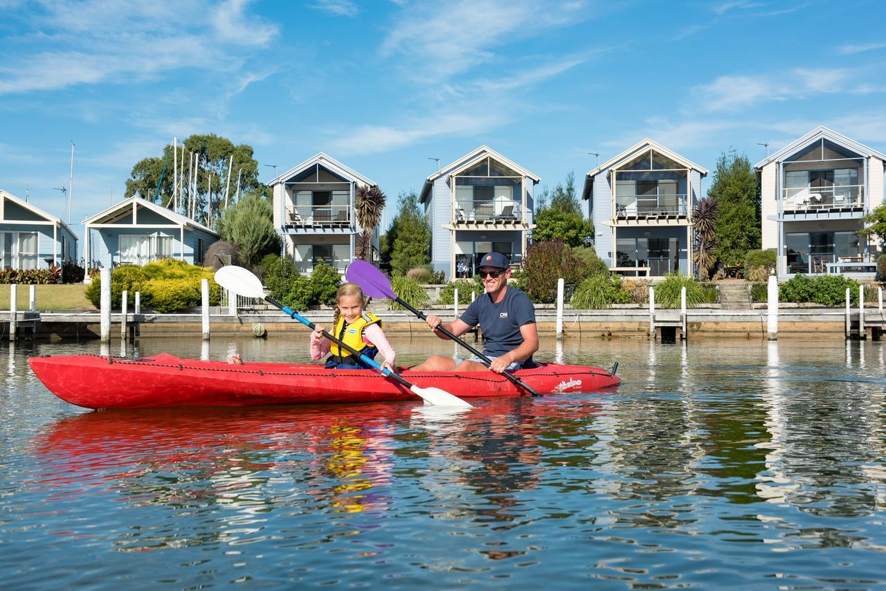 Captains Cove Resort - Waterfront Apartments Paynesville Extérieur photo